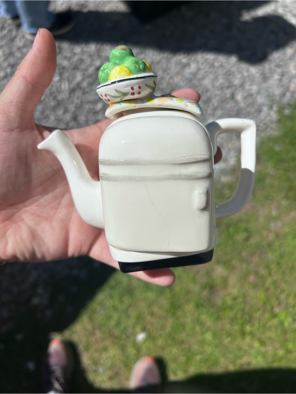 Vintage novelty refrigerator tea pot kitchen decor